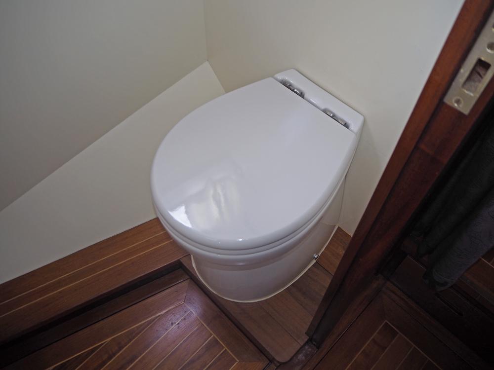 Cabin en avant, H&eacute;bergements